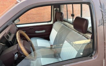 93-nissan-truck-1993-brown
