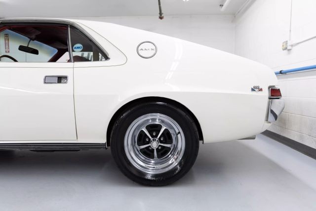 AMC-AMX-1968-Coupe-25