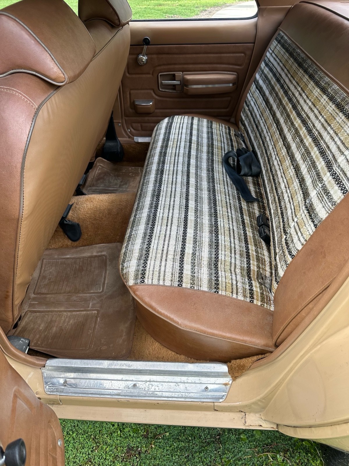 AMC-Hornet-1977-Sedan-12