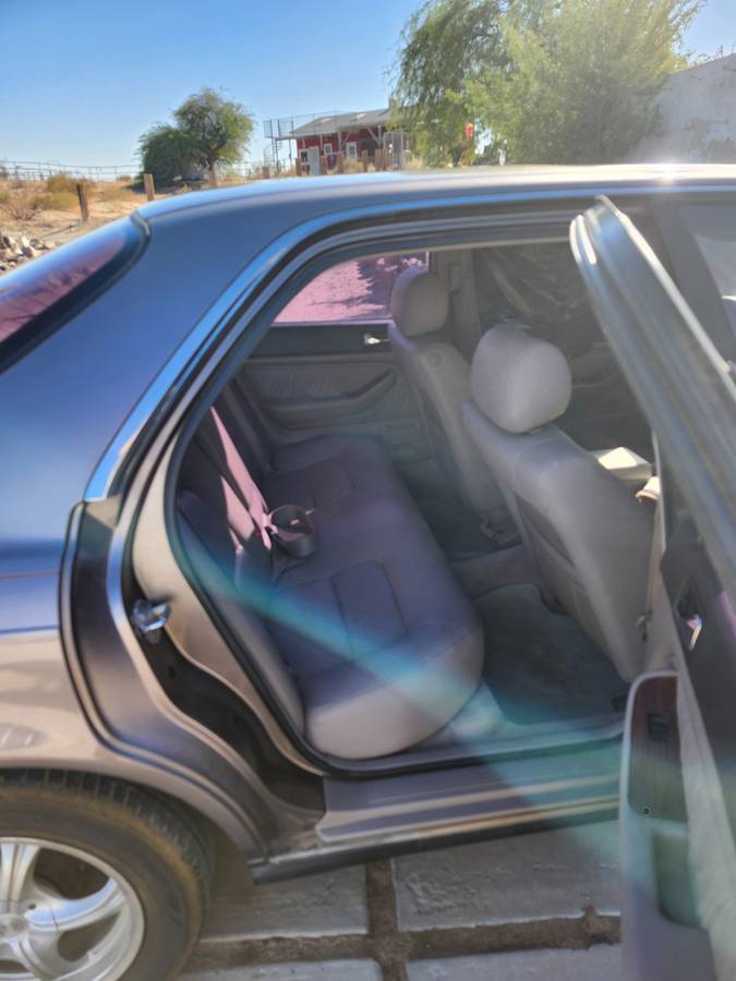 Acura-legend-1992-brown