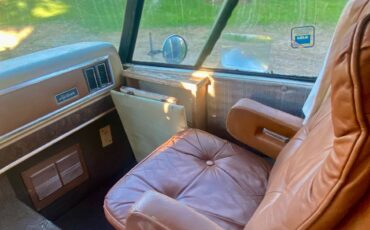 Airstream-transair-24-motorhome-1982-silver-18