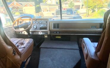 Airstream-transair-24-motorhome-1982-silver-19