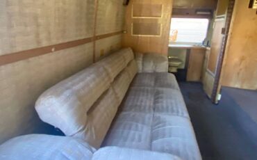 Airstream-transair-24-motorhome-1982-silver-21