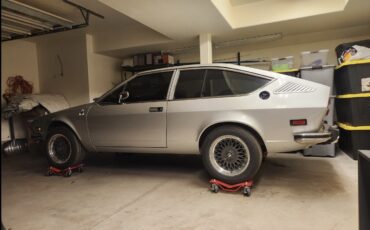 Alfa-Romeo-Alfetta-2.0-1978-4