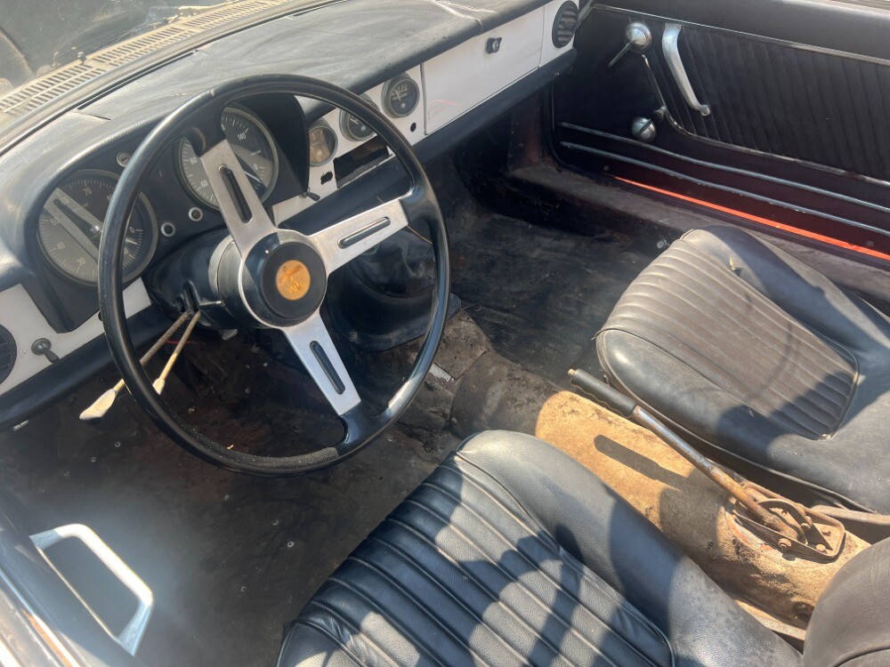 Alfa-Romeo-Duetto-1967-Convertible-3