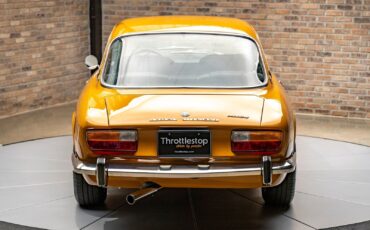Alfa-Romeo-GTV-1750-1971-Coupe-9