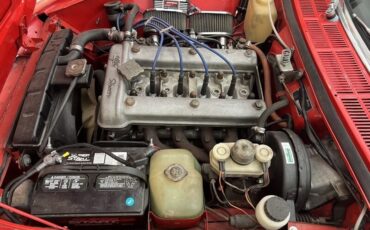 Alfa-Romeo-Spider-1972-Convertible-14