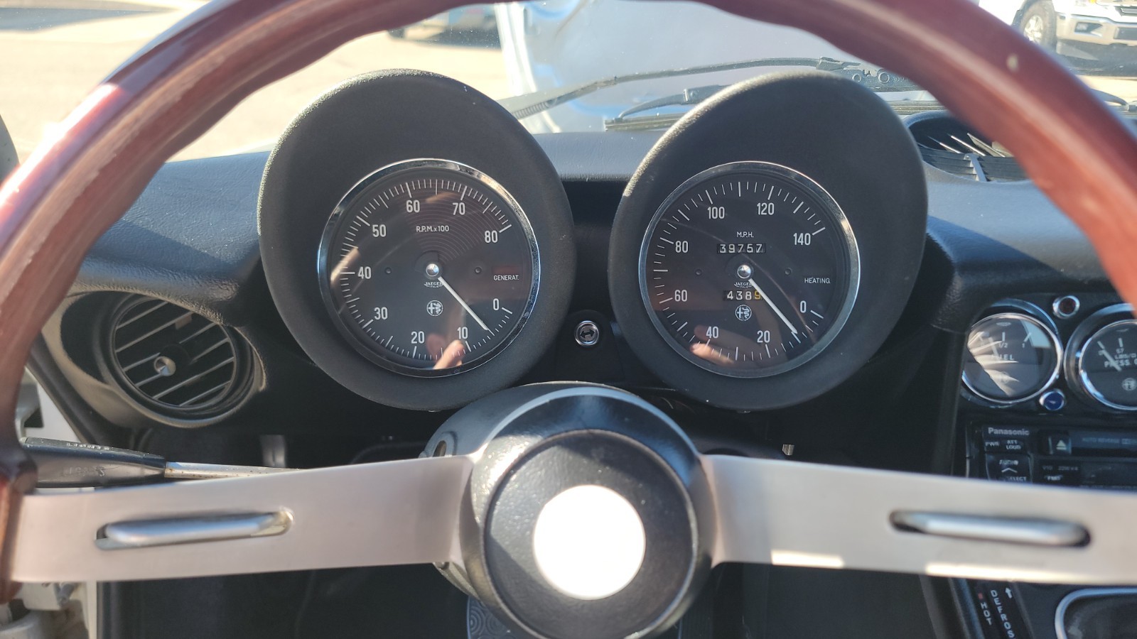 Alfa-Romeo-Spider-1978-Convertible-15