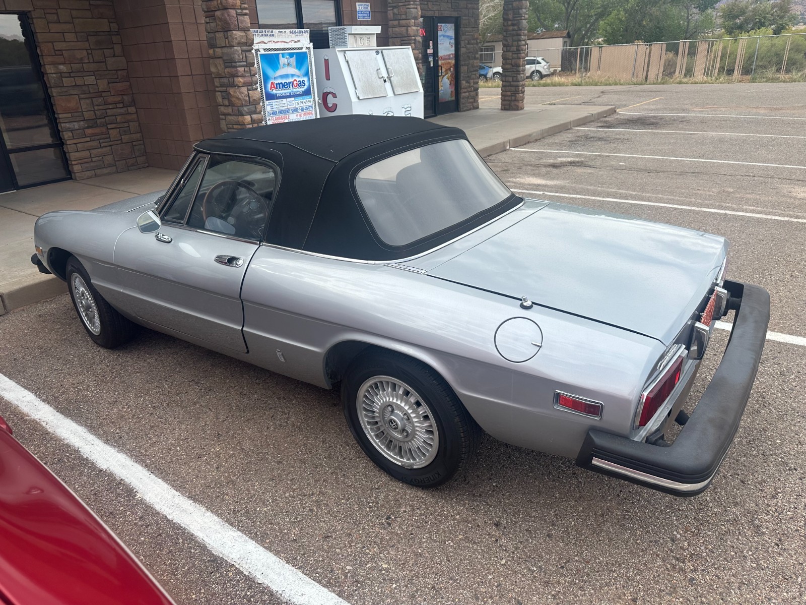 Alfa-Romeo-Spider-1978-Convertible-2