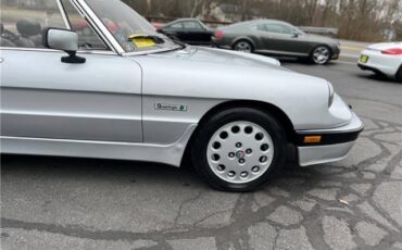 Alfa-Romeo-Spider-Quadrifoglio-1987-10