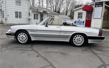 Alfa-Romeo-Spider-Quadrifoglio-1987-3