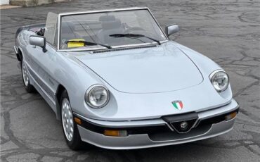 Alfa-Romeo-Spider-Quadrifoglio-1987