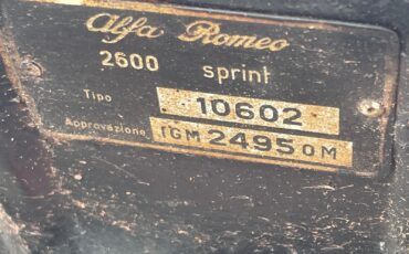 Alfa-Romeo-Sprint-2600-1966-Coupe-23