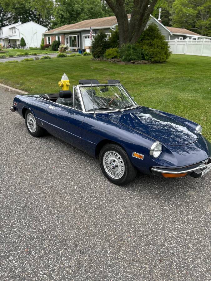 Alfa-romeo-spider-1974-blue-2