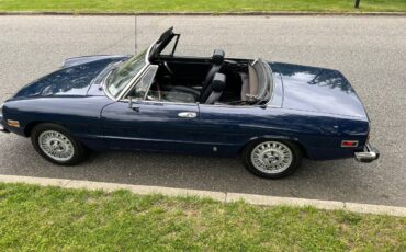 Alfa-romeo-spider-1974-blue