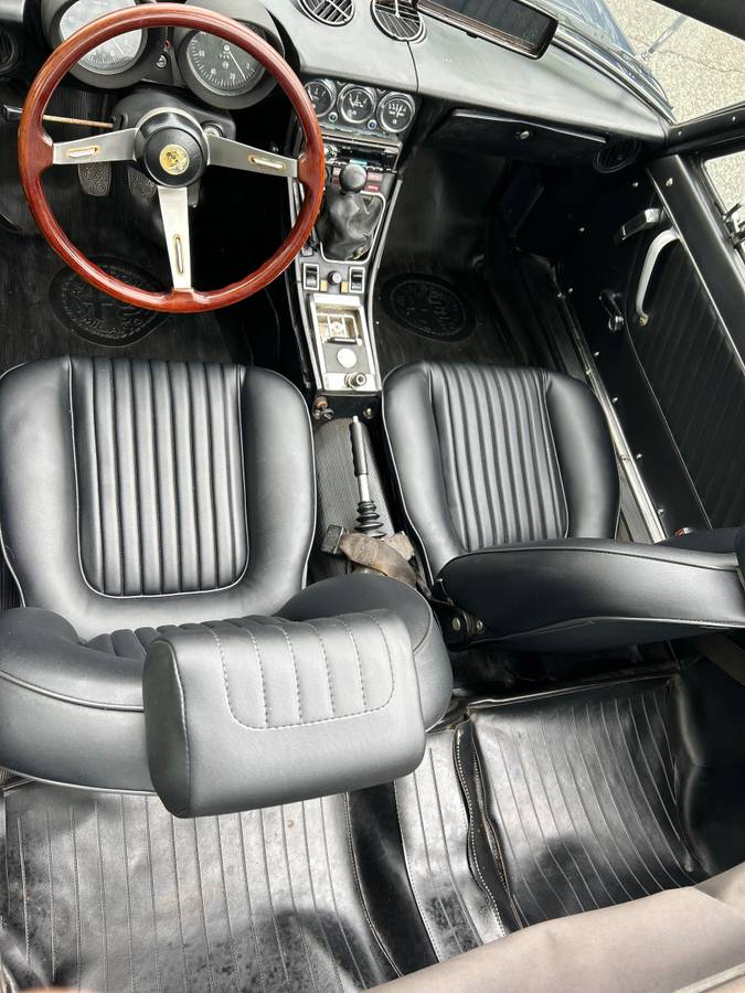 Alfa-romeo-spider-1974-blue-4