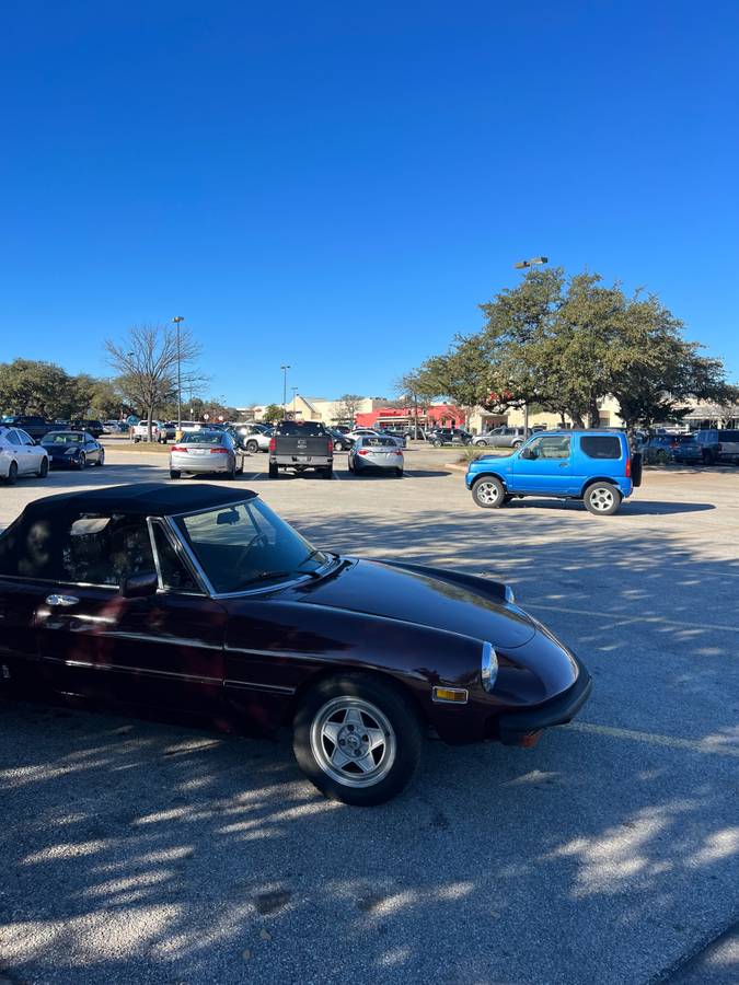 Alfa-romeo-spider-1982-red-1