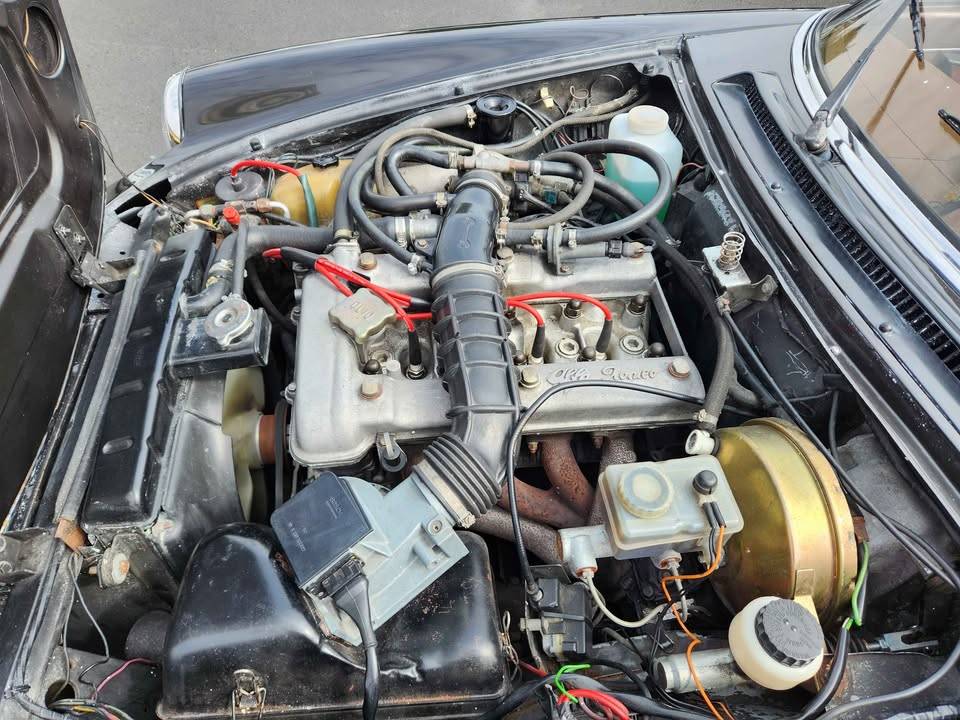 Alfa-romeo-spider-1984-11