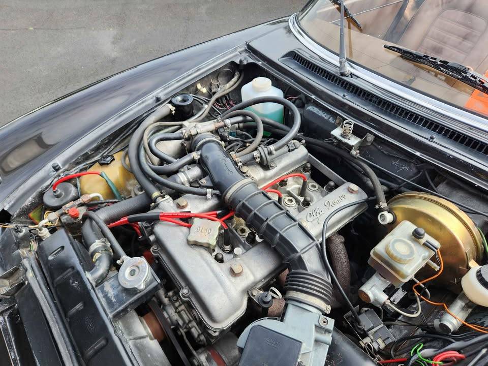 Alfa-romeo-spider-1984-3