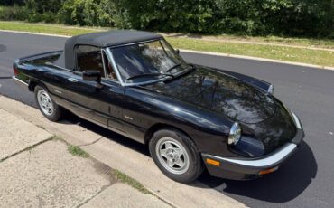 Alfa-romeo-spider-1990-black-10