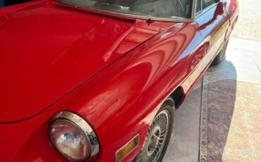 Alfa-romeo-spider-veloce-1982-red