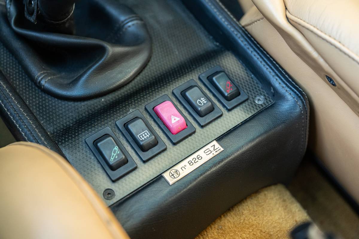 Alfa-romeo-sz-sprint-zagato-1991-21