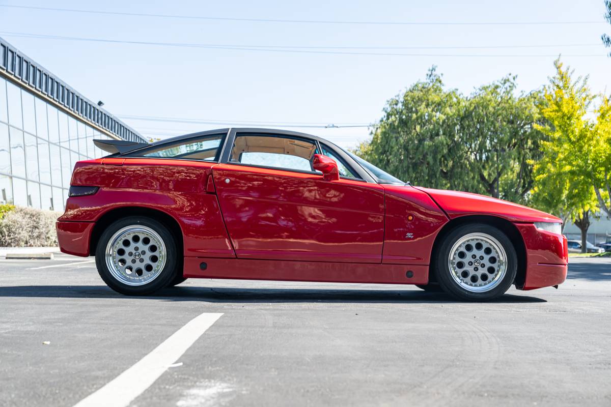 Alfa-romeo-sz-sprint-zagato-1991-5