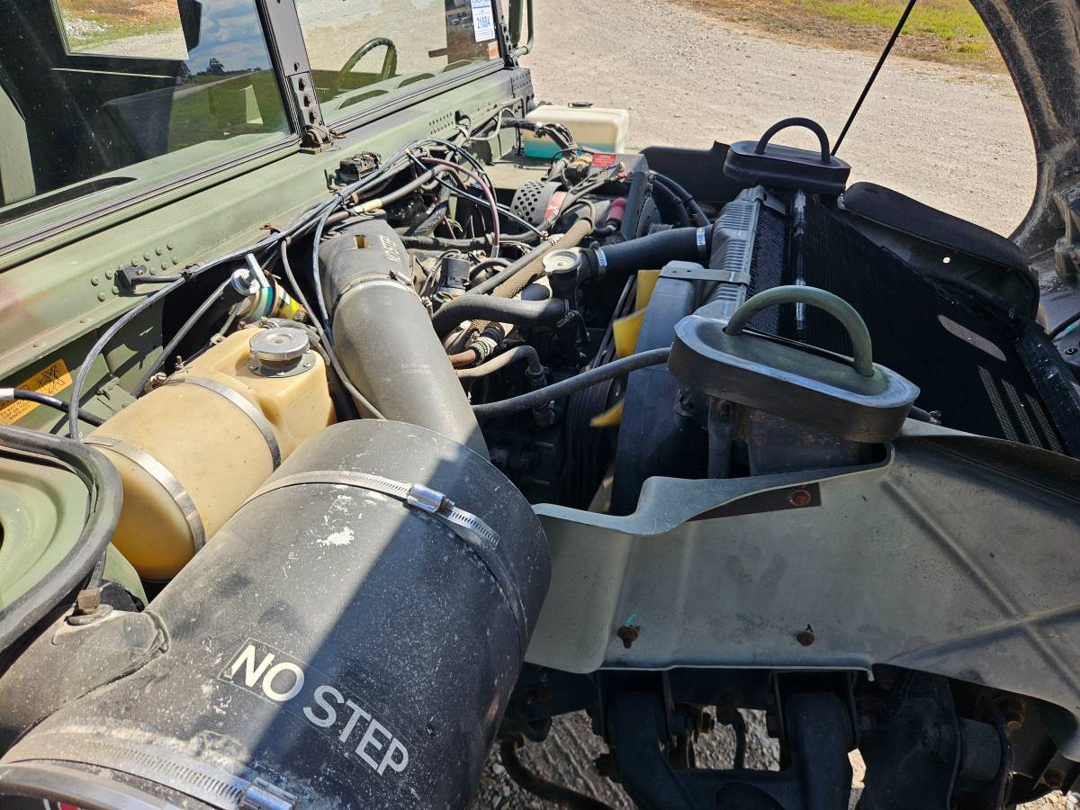 Am-general-998-diesel-1989-11