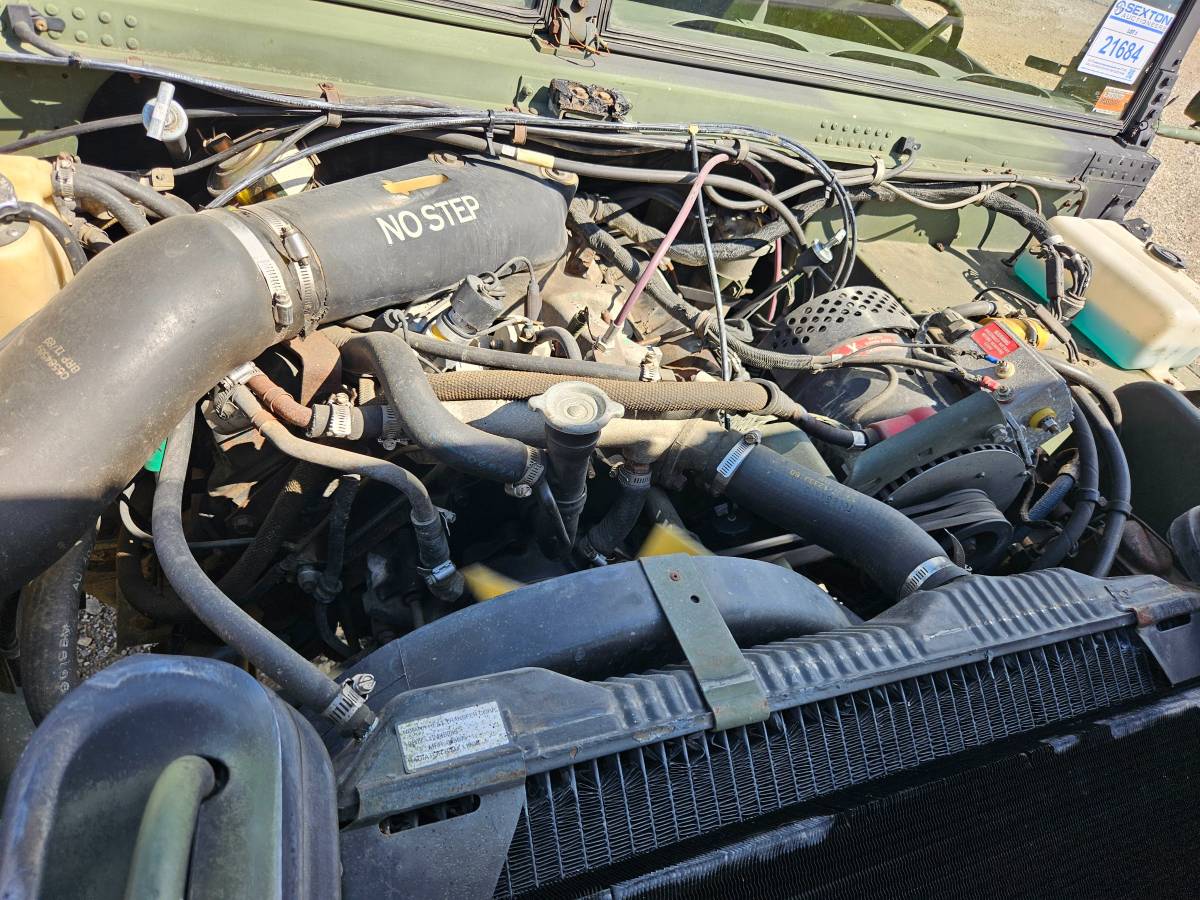 Am-general-998-diesel-1989-13