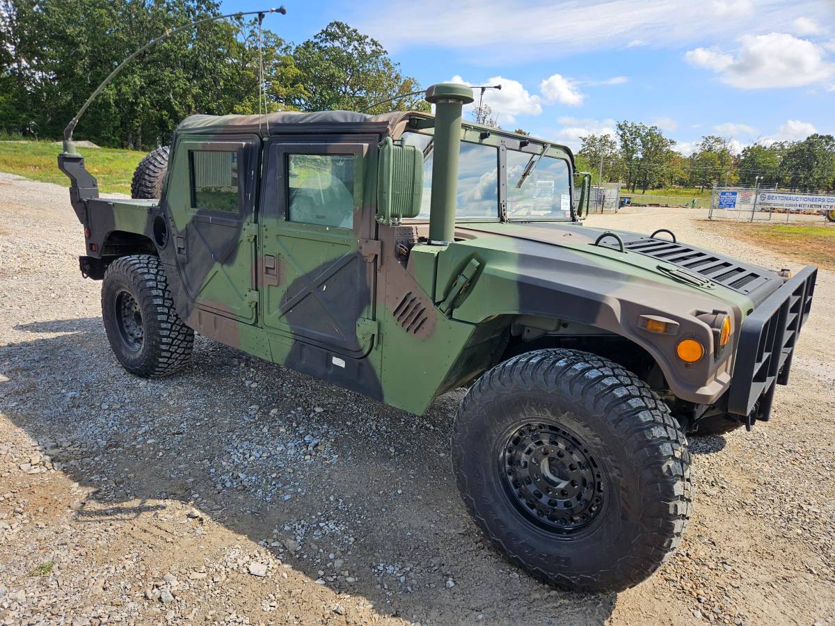 Am-general-998-diesel-1989-2