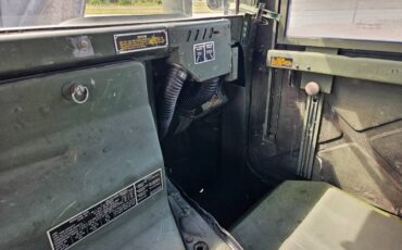 Am-general-998-diesel-1989-21