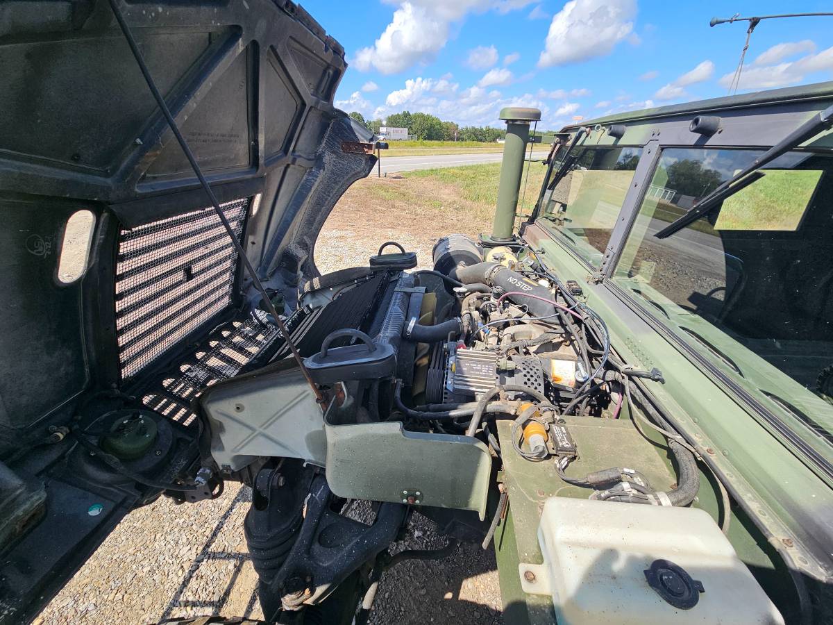 Am-general-998-diesel-1989-6