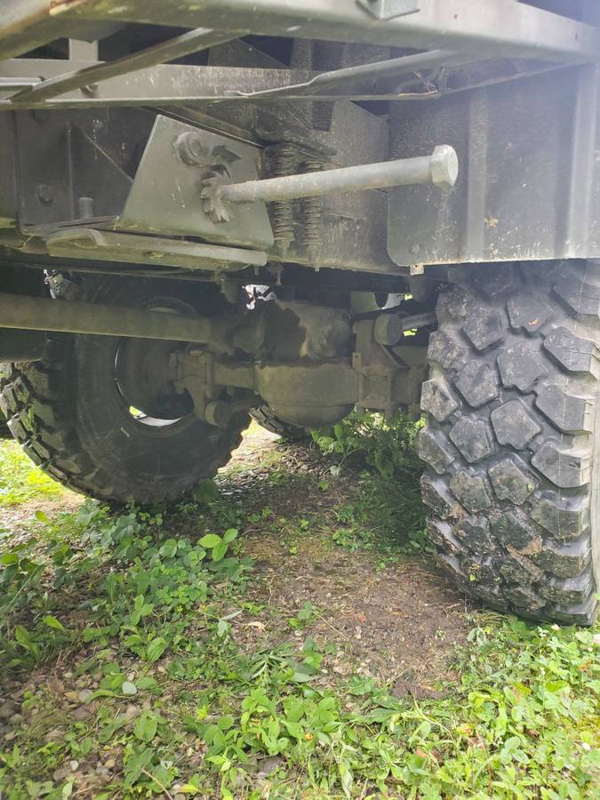Am-general-diesel-1971-green-5