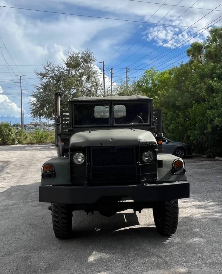 Am-general-m35a2-1981-green-5