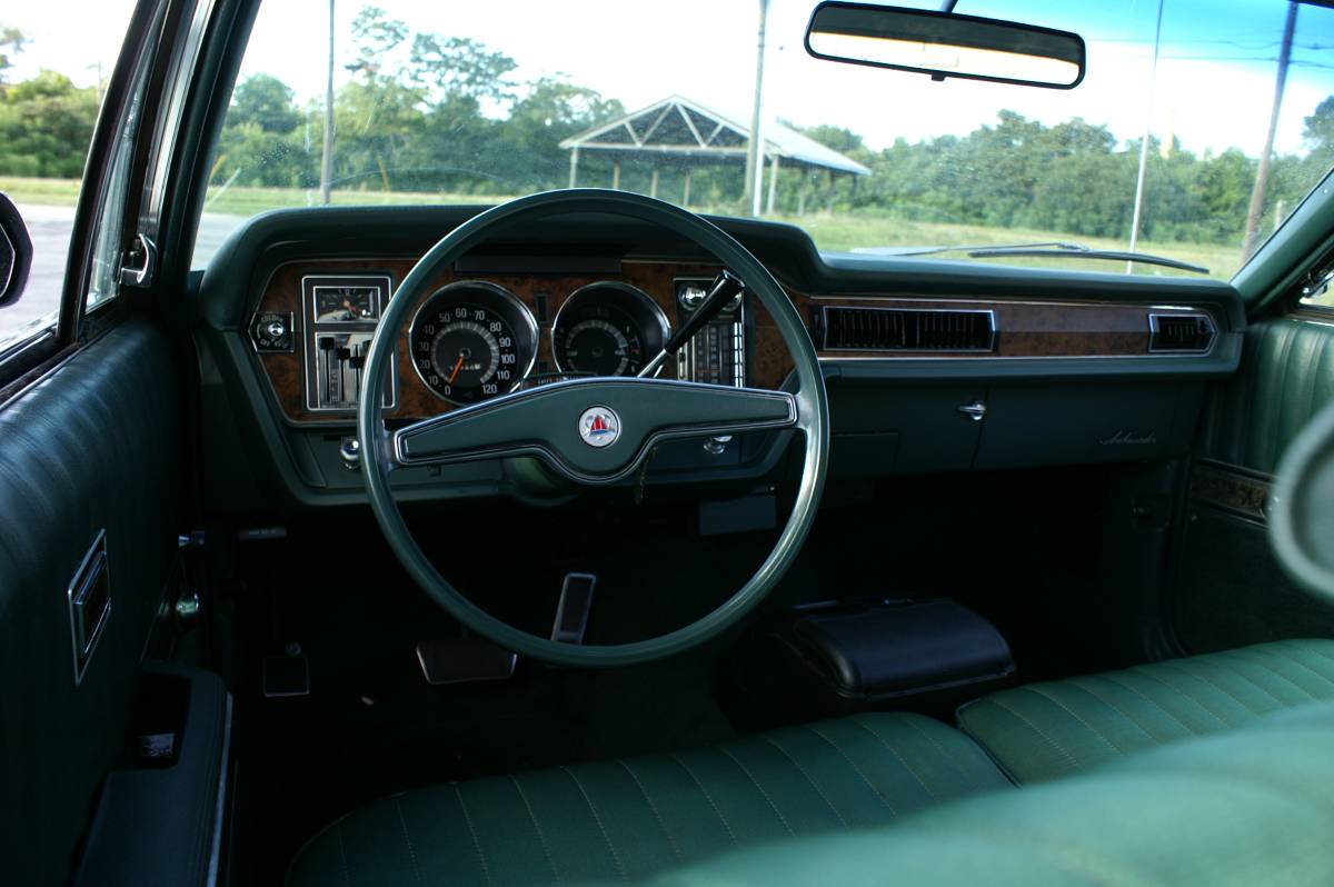 Amc-ambassador-1971-green-6