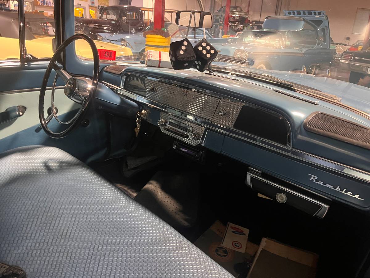 Amc-rambler-1958-blue-19