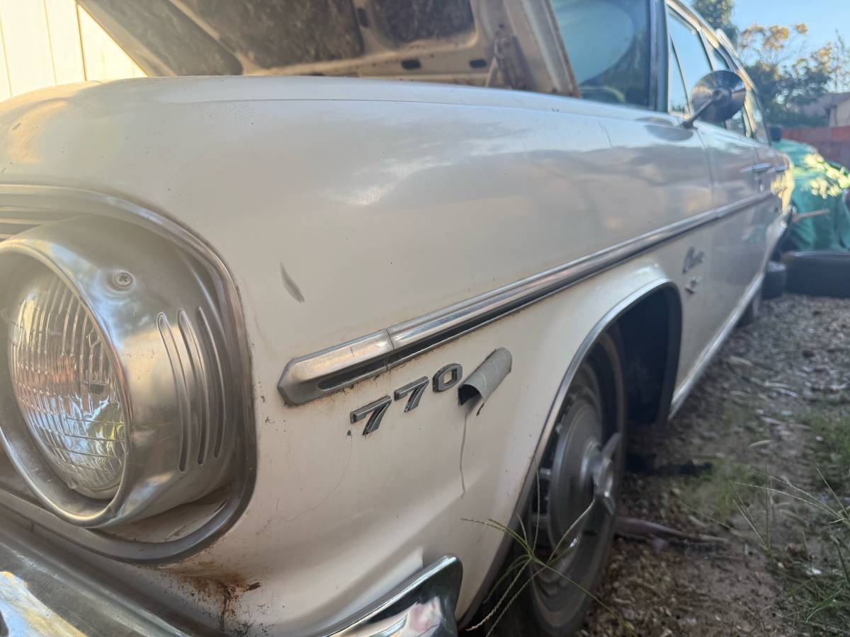 Amc-rambler-cross-country-770-1965-white-9