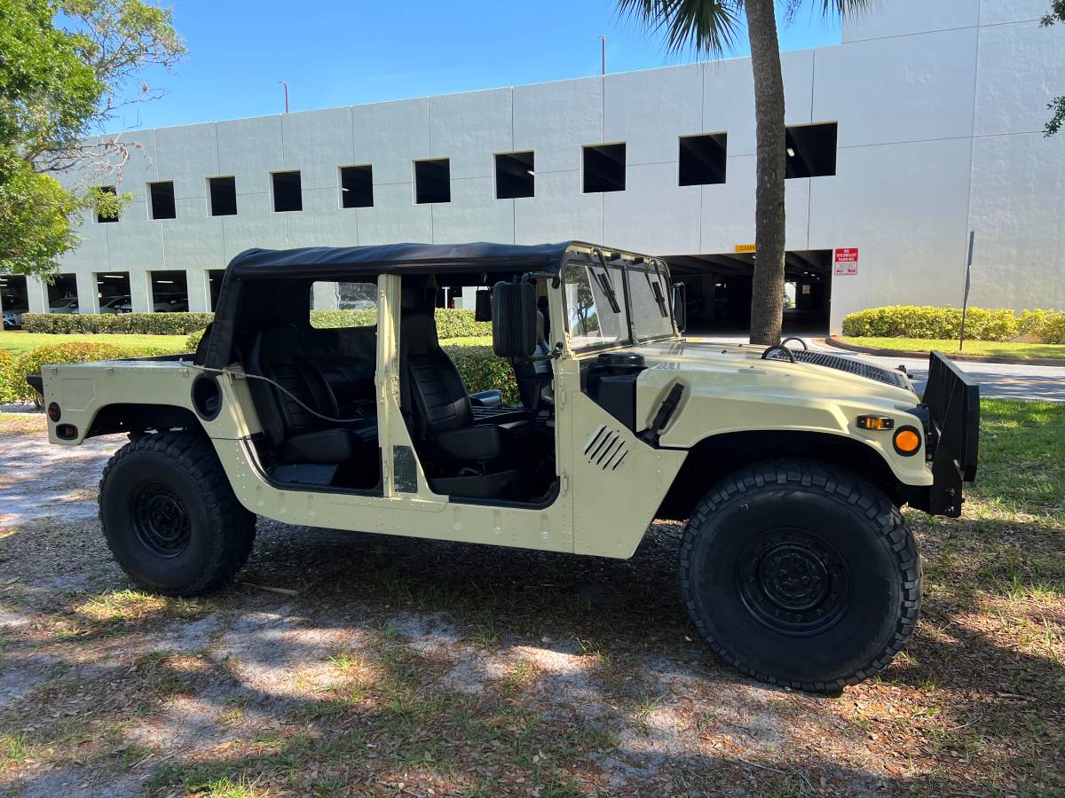 Americangeneral-m998-diesel-1990-custom-1