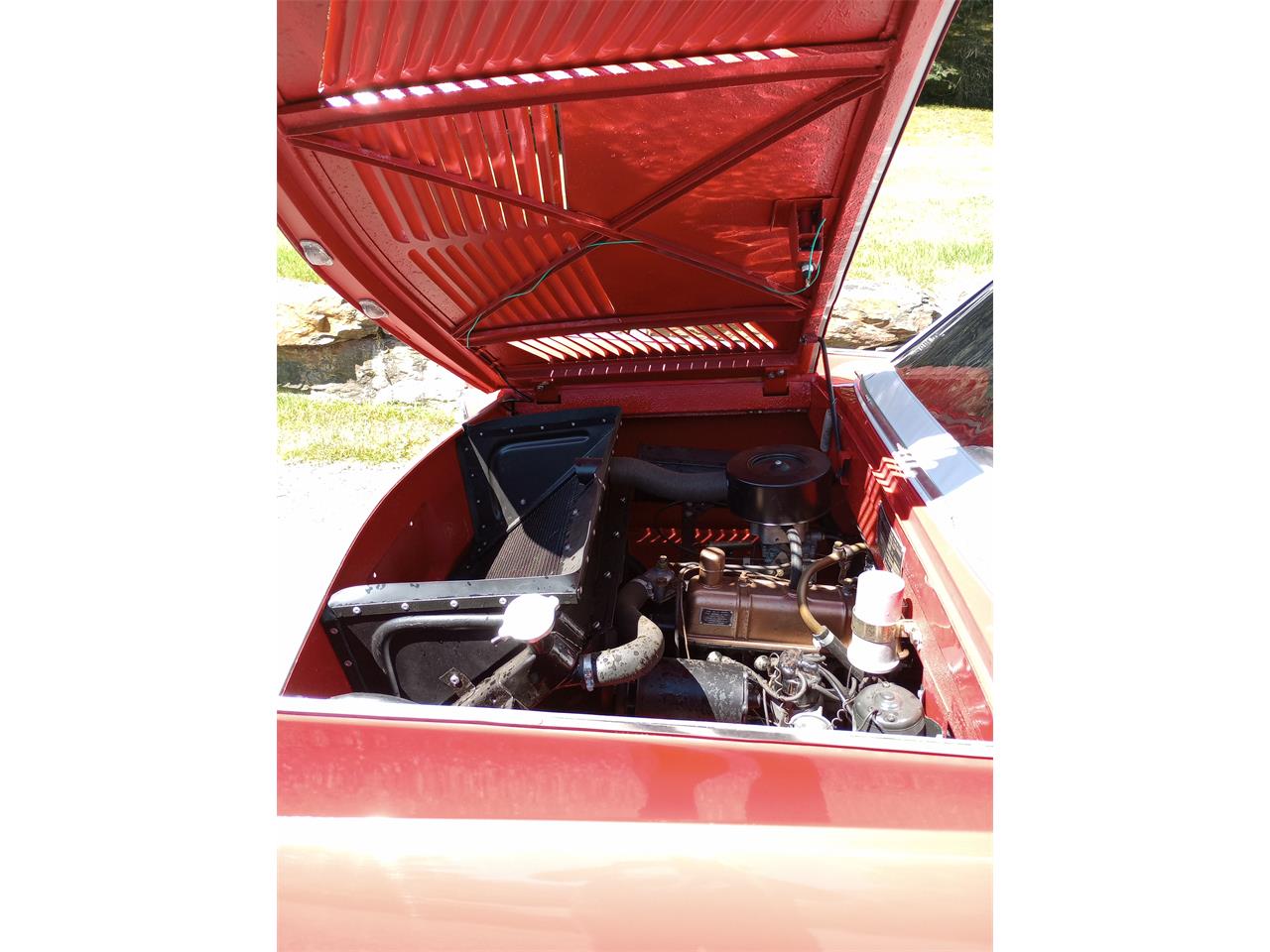 Amphicar-770-1964-red-white-and-gray-10