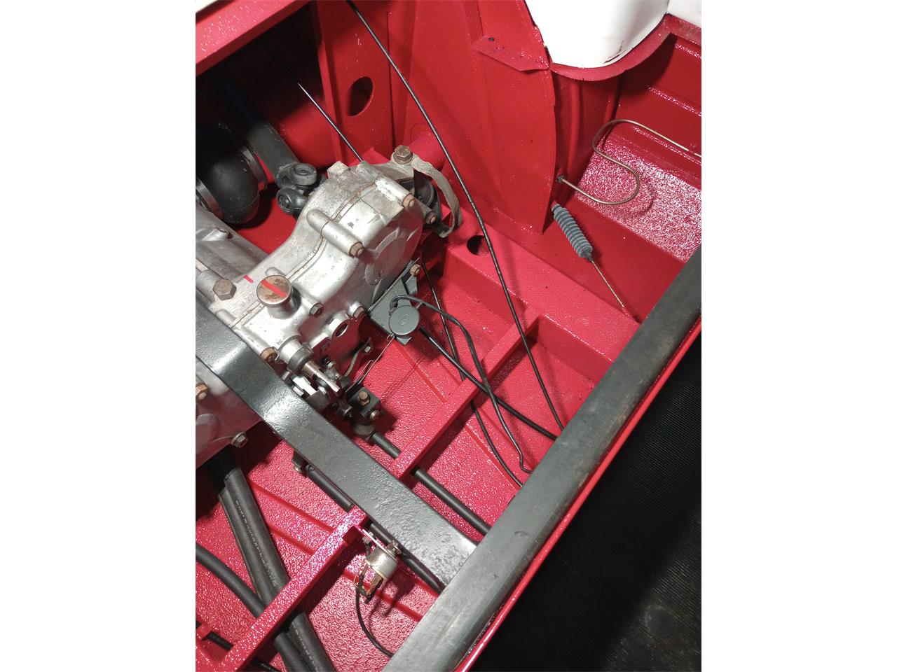 Amphicar-770-1964-red-white-and-gray-19