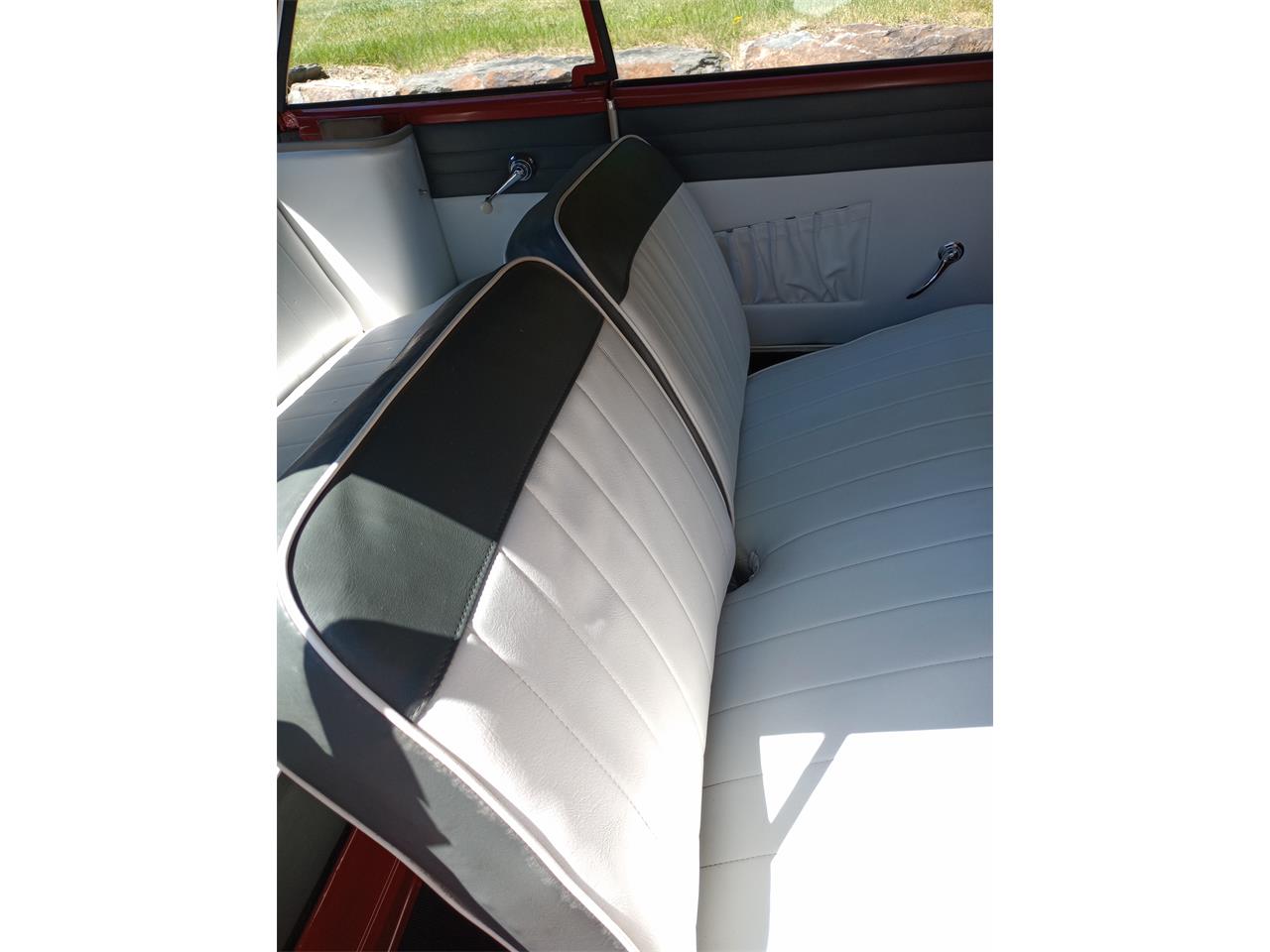 Amphicar-770-1964-red-white-and-gray-9