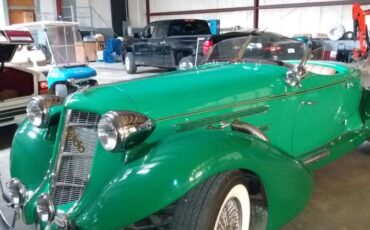 Auburn-speedster-1937-green