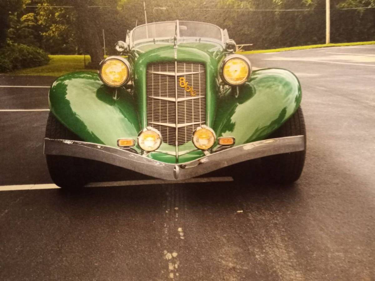 Auburn-speedster-1937-green-4