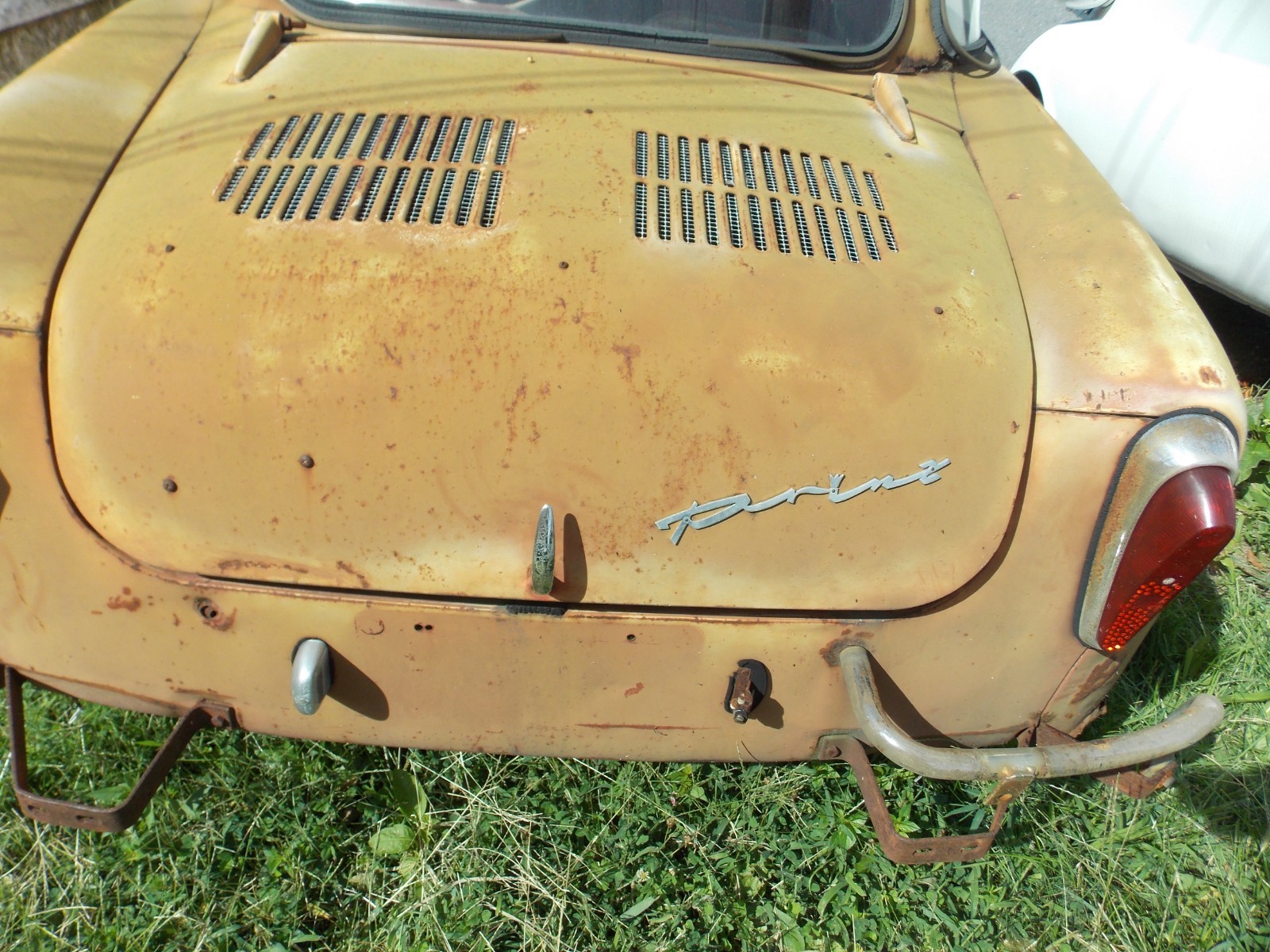 Audi-100-1960-Coupe-7
