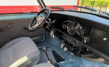 Austin-Mini-1971-Coupe-6