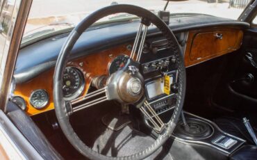 Austin-healey-3000-bj8-mk-iii-1967-red-12