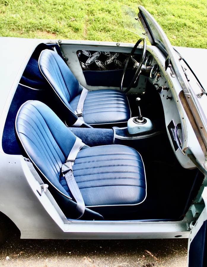 Austin-healey-sprite-1961-blue-10