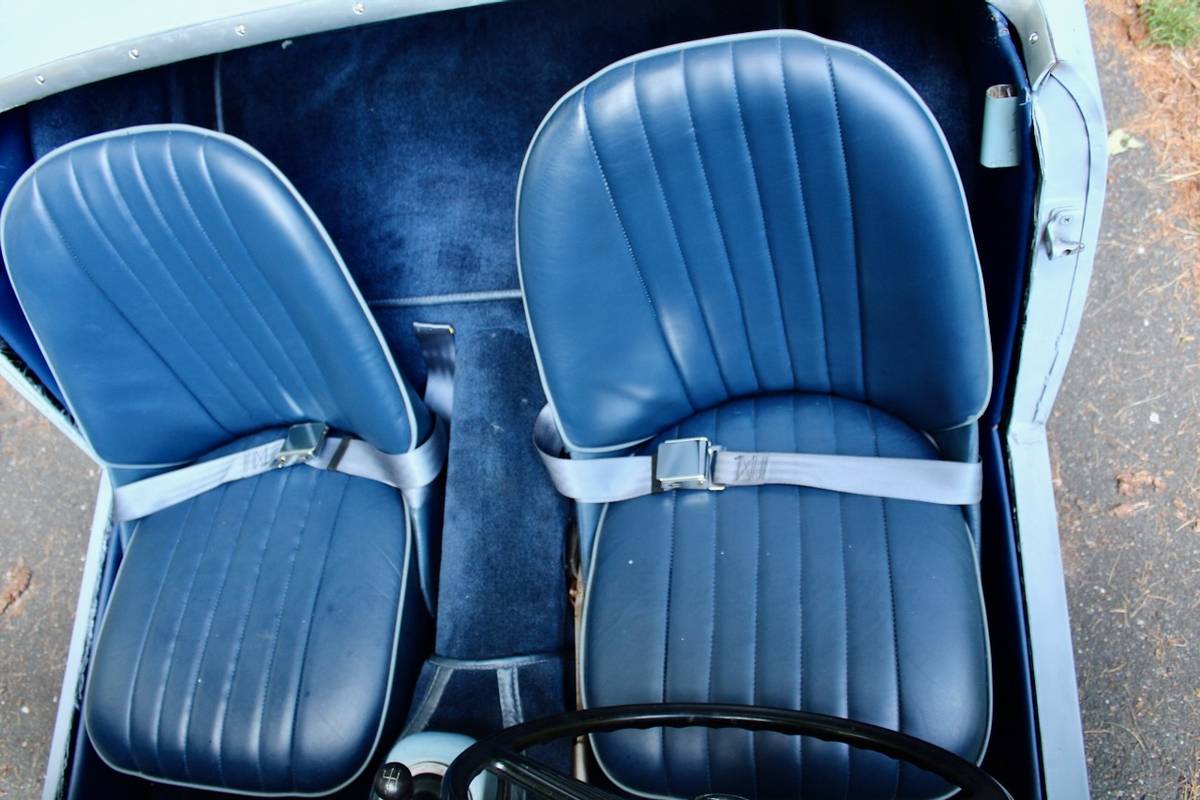 Austin-healey-sprite-1961-blue-11