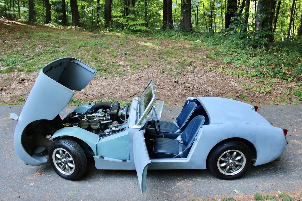 Austin-healey-sprite-1961-blue