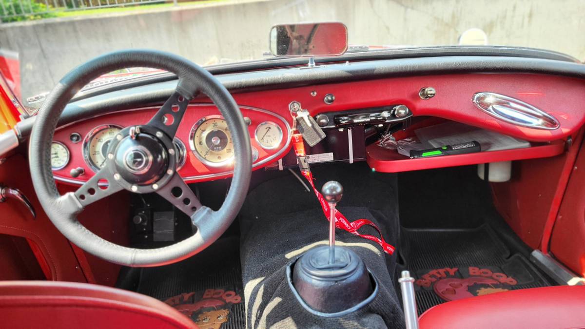 Austin-healy-mk2-1962-red-4